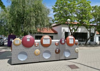 Nuevas papeleras-cenicero para evitar que las colillas acaben en la vía pública