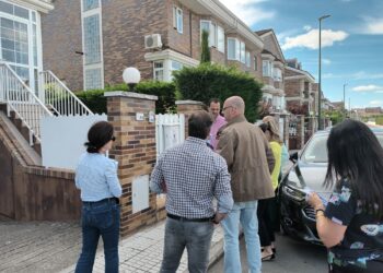 Reuniones sectoriales con los vecinos para recibir ideas y propuestas que incorporar al programa electoral