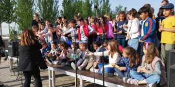 Los alumnos de la Escuela de Música de Villamayor ponen el broche final a las jornadas culturales para ensalzar el valor de la piedra