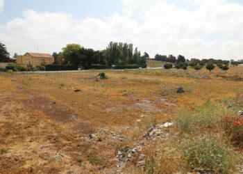 Carbajosa aprueba un nuevo sector urbanístico que albergará 11 viviendas unifamiliares junto a la carretera de Alba