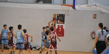 Seis clubes y 200 participantes en la jornada provincial de minibasket
