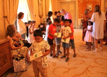 Ampusasa busca familias de acogida para que los niños saharauis disfruten este verano de unas ‘Vacaciones en Paz’