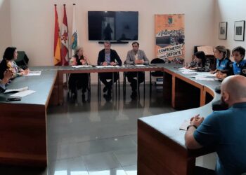 Reunión de las distintas fuerzas de seguridad para coordinar el buen desarrollo de las fiestas de Villamayor