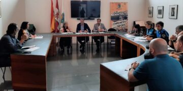 Reunión de las distintas fuerzas de seguridad para coordinar el buen desarrollo de las fiestas de Villamayor
