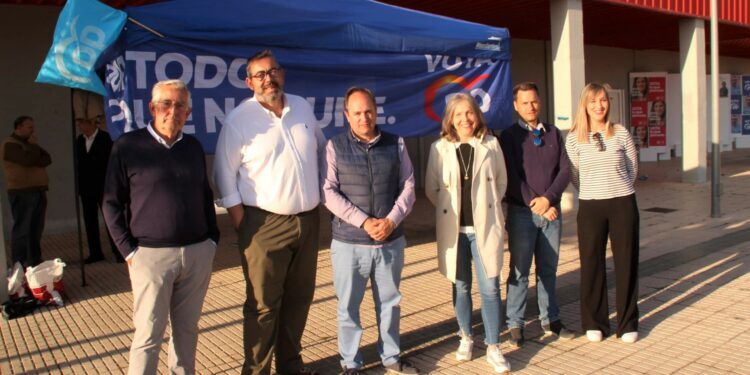 El PP de Villares acerca su programa electoral a los vecinos