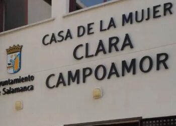 Defensa personal y la figura de la mujer en el teatro para finalizar las actividades de la Escuela de Igualdad