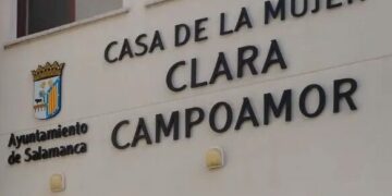 Defensa personal y la figura de la mujer en el teatro para finalizar las actividades de la Escuela de Igualdad