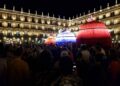 La ópera conquista la Plaza Mayor de la mano de muñecas y soldaditos de plomo