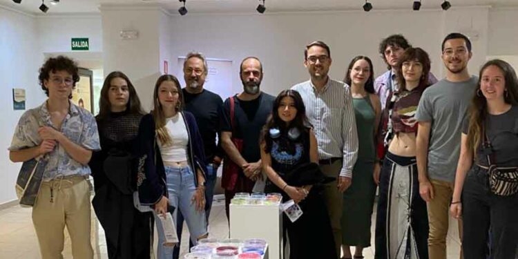 Los alumnos de Bellas Artes muestran sus trabajos con la expo ‘Imagen Artística / Imagen Científica’