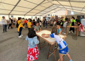 Los niños siguen siendo los reyes de las fiestas en Cabrerizos