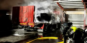 Gran susto en el polígono El Montalvo III de Carbajosa por la explosión de un vehículo pesado