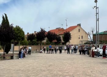 Tristeza y dolor en la concentración silenciosa en recuerdo al pequeño Alberto