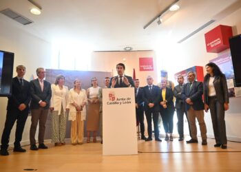 La Junta presenta el operativo de extinción de incendios forestales integrado por 4.715 profesionales, 886 medios terrestres y aéreos y 10 centros de mando