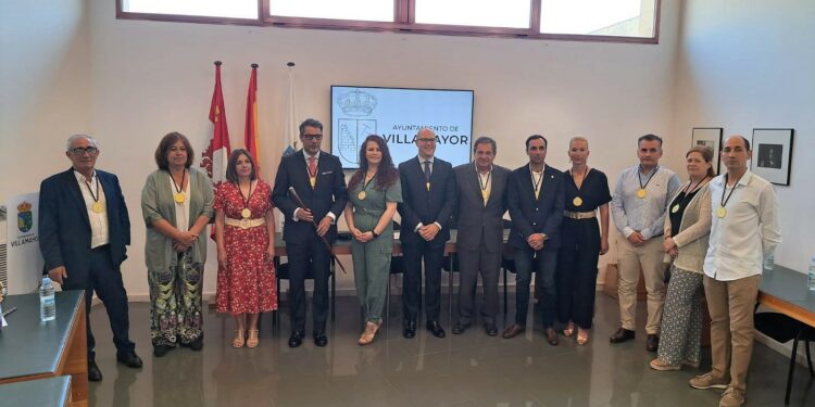 Ángel Peralvo inicia «con muchas ganas» la nueva legislatura como primer alcalde del PP con mayoría absoluta en Villamayor