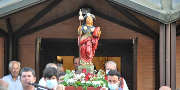 Los vecinos de Valdelagua inician el fin de semana festivo en honor a Santiago Apóstol