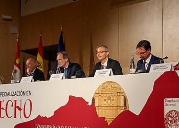 Clausurados los Cursos de Especialización en Derecho en los que han participado un centenar de juristas