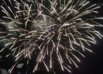 Los fuegos artificiales despiden las Fiestas de Santa Marta de Tormes