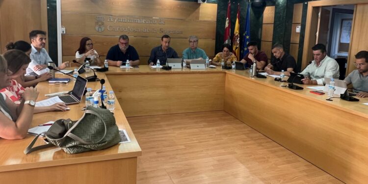 Carbajosa cede a la Junta la parcela para la ampliación del colegio Pablo Picasso para acoger la implantación de la ESO