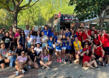 La peña Los Hooligan gana el concurso de Trivial de las fiestas