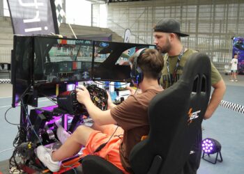 La diversión juvenil continúa con el ‘Summer Festival Gaming’ y la pool party nocturna