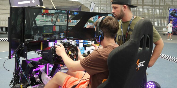 La diversión juvenil continúa con el ‘Summer Festival Gaming’ y la pool party nocturna