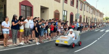 Los Autos Locos de Carbajosa sacan a la calle a más de 2.000 personas