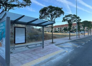 El servicio de bus urbano instala nueve marquesinas para atender las demandas de los vecinos
