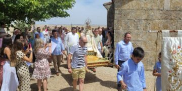 Los cofrades arropan a la Virgen del Viso en su día grande