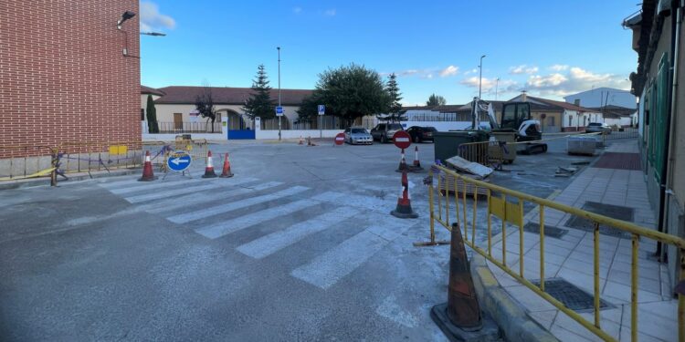 Aldeatejada invierte 93.000 euros en la renovación integral de la arteria principal del centro urbano