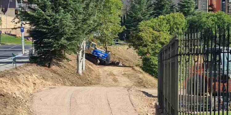 Nuevo tramo de carril bici para unir el paseo fluvial con el Puente de Felipe VI