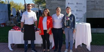 La formación de la Escuela Municipal de Hostelería llega a los estudiantes en la Feria de Bienvenida de la USAL