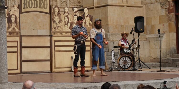 Arranca el XVII Festival de Artes de Calle con espectáculos para todos los públicos