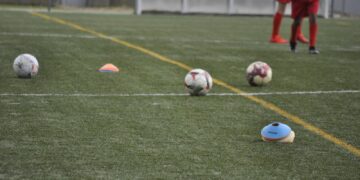 El PSOE insta al Ayuntamiento a aclarar la situación de Las Pistas y las piscinas del Helmántico