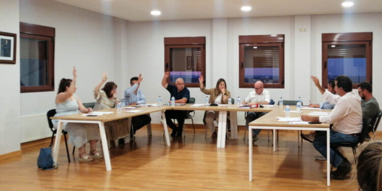 El equipo de Gobierno reconoce haber censurado y bloqueado cuentas en las redes sociales que eran críticas con su gestión