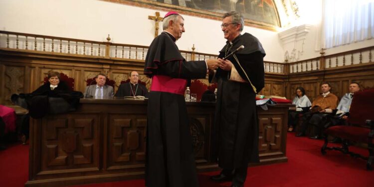 Santiago García-Jalón toma posesión como nuevo Rector Magnífico de la Universidad Pontificia de Salamanca