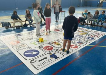 Los niños aprenden a circular con seguridad de manera lúdica y divertida