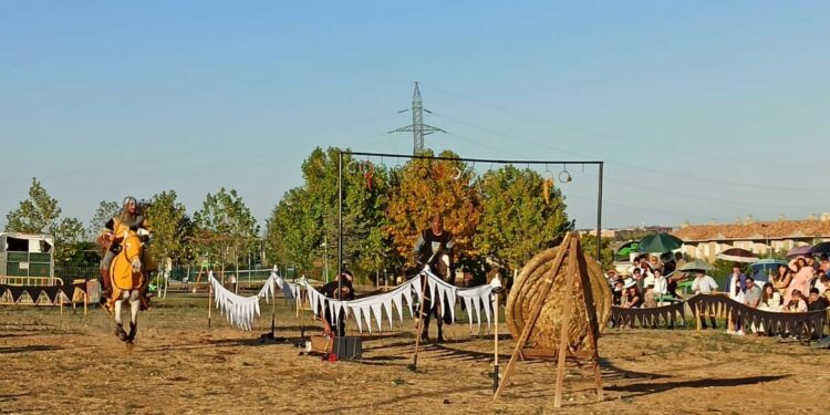 Las justas entre caballeros inauguran la celebración de las X Vísperas Nupciales de Aldeatejada