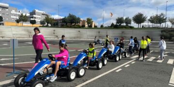 Cerca de 350 escolares participan esta semana en el circuito de seguridad vial en Carbajosa