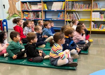 Lengua de signos, voleibol y bebecuentos, novedades del programa cultural y deportivo de Carbajosa este curso