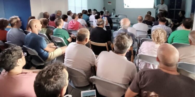 Más de un centenar de vecinos apoyan la creación de la Comunidad Energética de Monterrubio para ahorrar en su factura