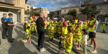 La I Concentración de Patinetes reúne a cerca de medio centenar de participantes