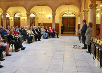 Homenaje a los matrimonios que han celebrado este año las bodas de oro