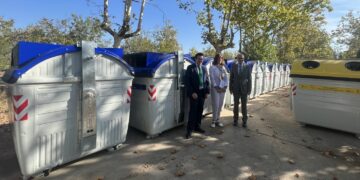 La Diputación completa la renovación del servicio de reciclaje de residuos con 220 nuevos contenedores de carga lateral de cartón y envases