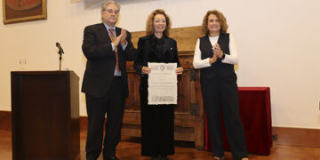 María Fernanda Lorenzo ingresa en la Real Academia de Medicina de Salamanca