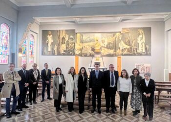 El mural ‘Vía Crucis’ de Genaro de No ya preside la capilla del Hospital Los Montalvos