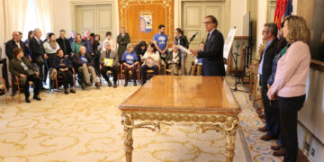 Reconocimiento al trabajo de ASDACE con familiares, cuidadores y enfermos de Daño Cerebral Adquirido