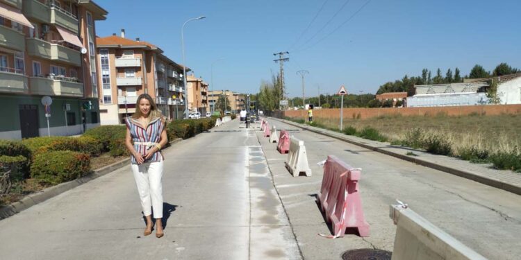El Ayuntamiento acomete la renovación de las redes de suministro de agua en el Camino de Carbajosa, uno de los puntos críticos del municipio