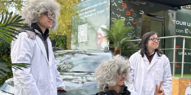 La USAL acoge el Tour Universitario Cajal para acercar la figura del investigador