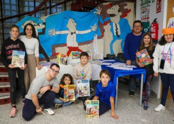 Los chicos de CiberCarba recuerdan a Francisco Ibáñez, ‘padre’ del cómic español