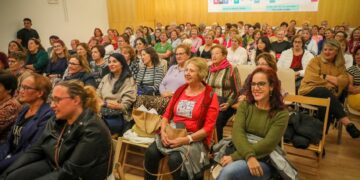 Las mujeres de la zona rural alzan la voz y se dejan oír en Carbajosa